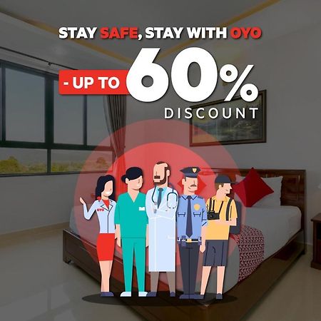 Oyo 821 Hotel Dinasti Makassar Kültér fotó