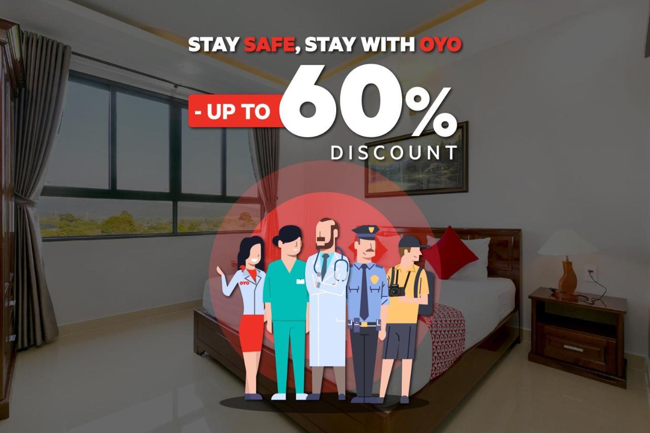 Oyo 821 Hotel Dinasti Makassar Kültér fotó